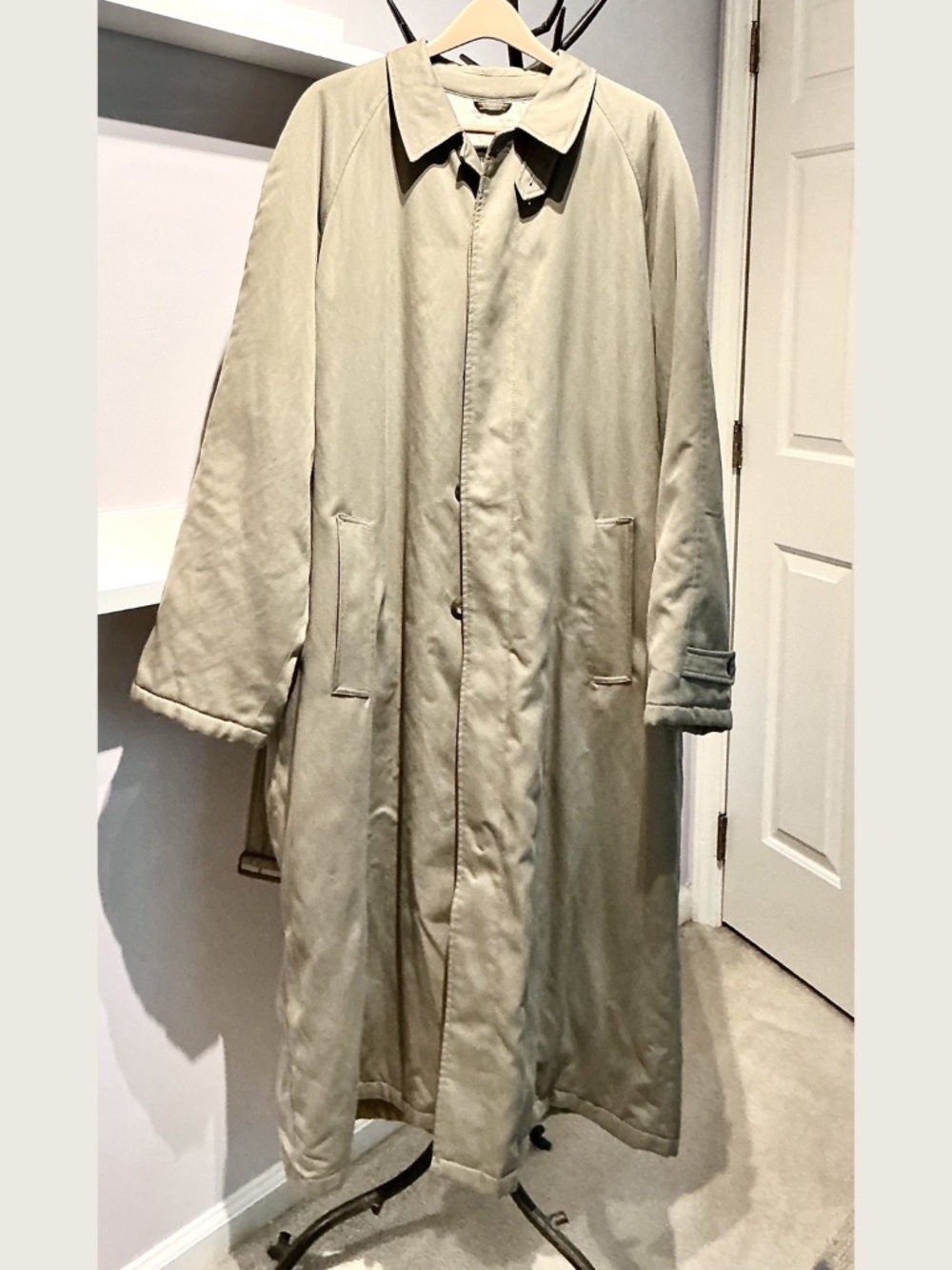 Vintage Giorgio Armani Le Collezioni Men’s XL Belted Trench Coat Made in Italy